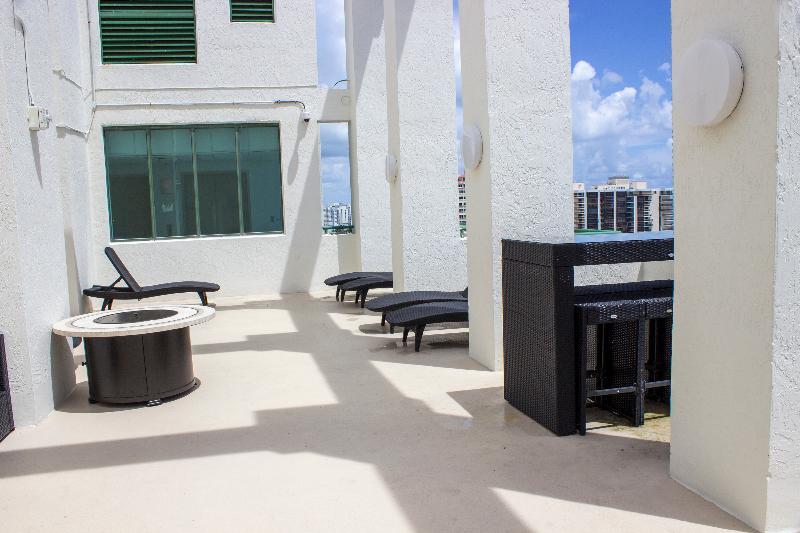 Hotel The Casablanca On The Ocean West Tower Miami Beach Esterno foto