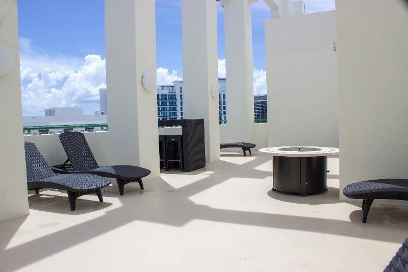 Hotel The Casablanca On The Ocean West Tower Miami Beach Esterno foto